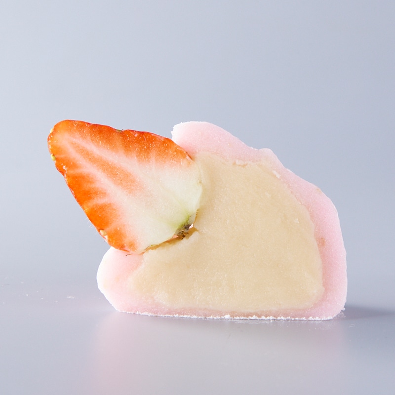 特撰 大きな苺大福 ミルク餡（紅ほっぺ種苺 または ゆうべに苺）