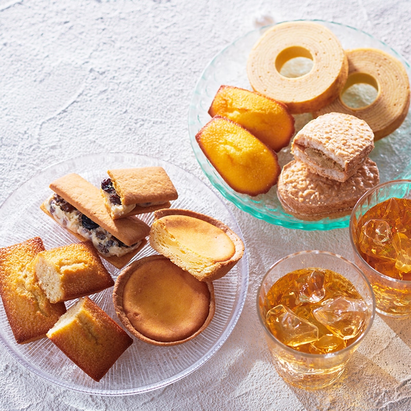 【通販】ももワイン&ガトーアソート8個入セット(いい夫婦の日掛け紙付き) 8個入