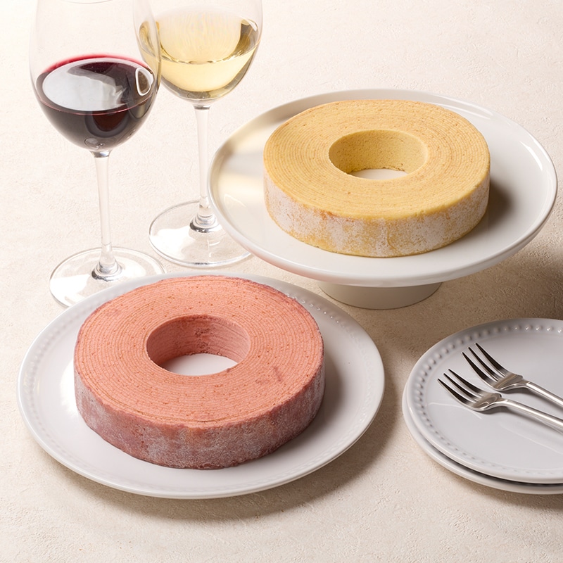 【通販】ワインバウムクーヘン 紅白詰合せ(いい夫婦の日掛け紙付き)