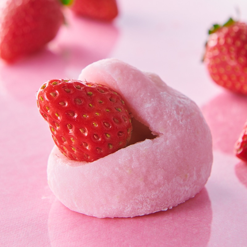 特撰 大きな苺大福 白餡(紅ほっぺ種苺 または ゆうべに苺)