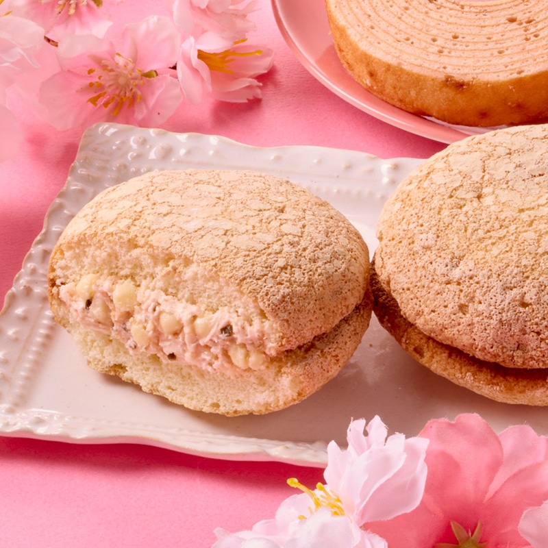 さくら香るふんわりブッセ