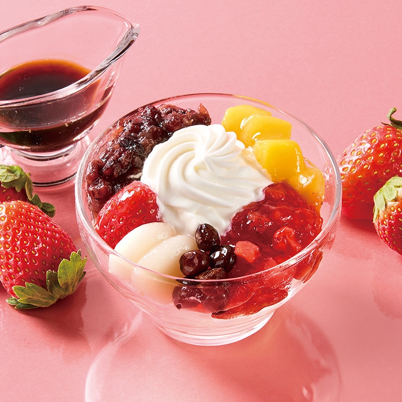 苺のクリームあんみつ