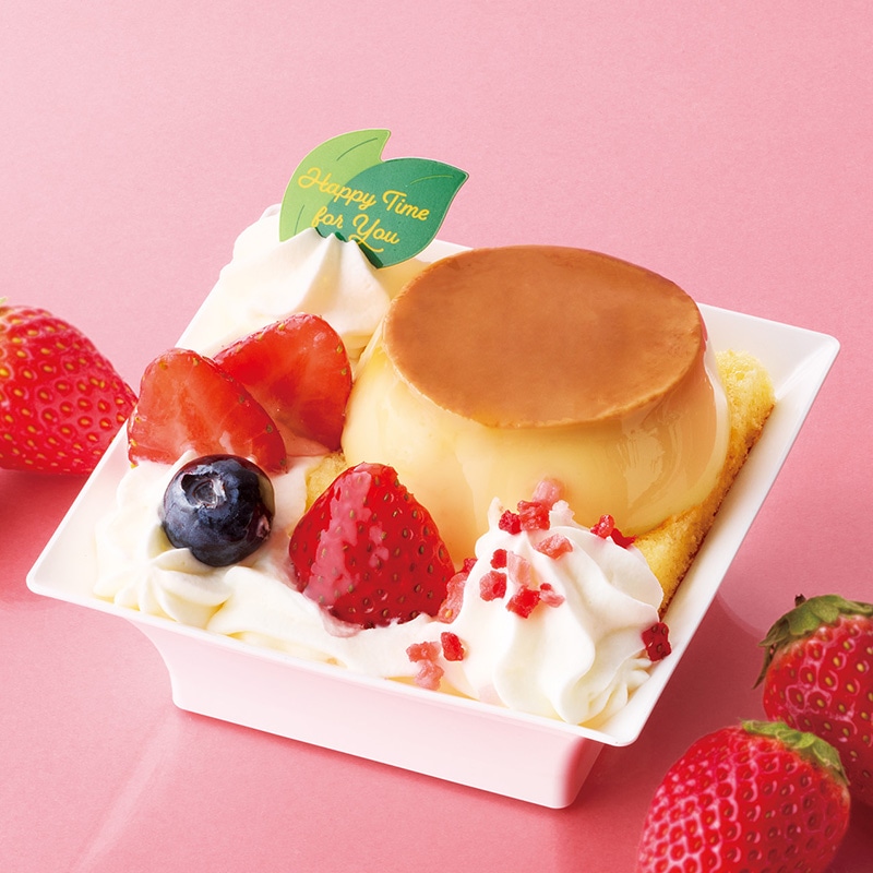 苺のうみたて卵プリンアラモード