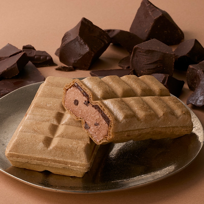 堅焼きクランチ入り 板チョコモナカ ショコラ 4個入