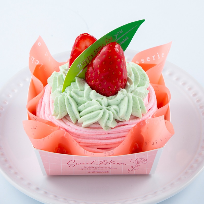 春いちごと桃のふんわりケーキ